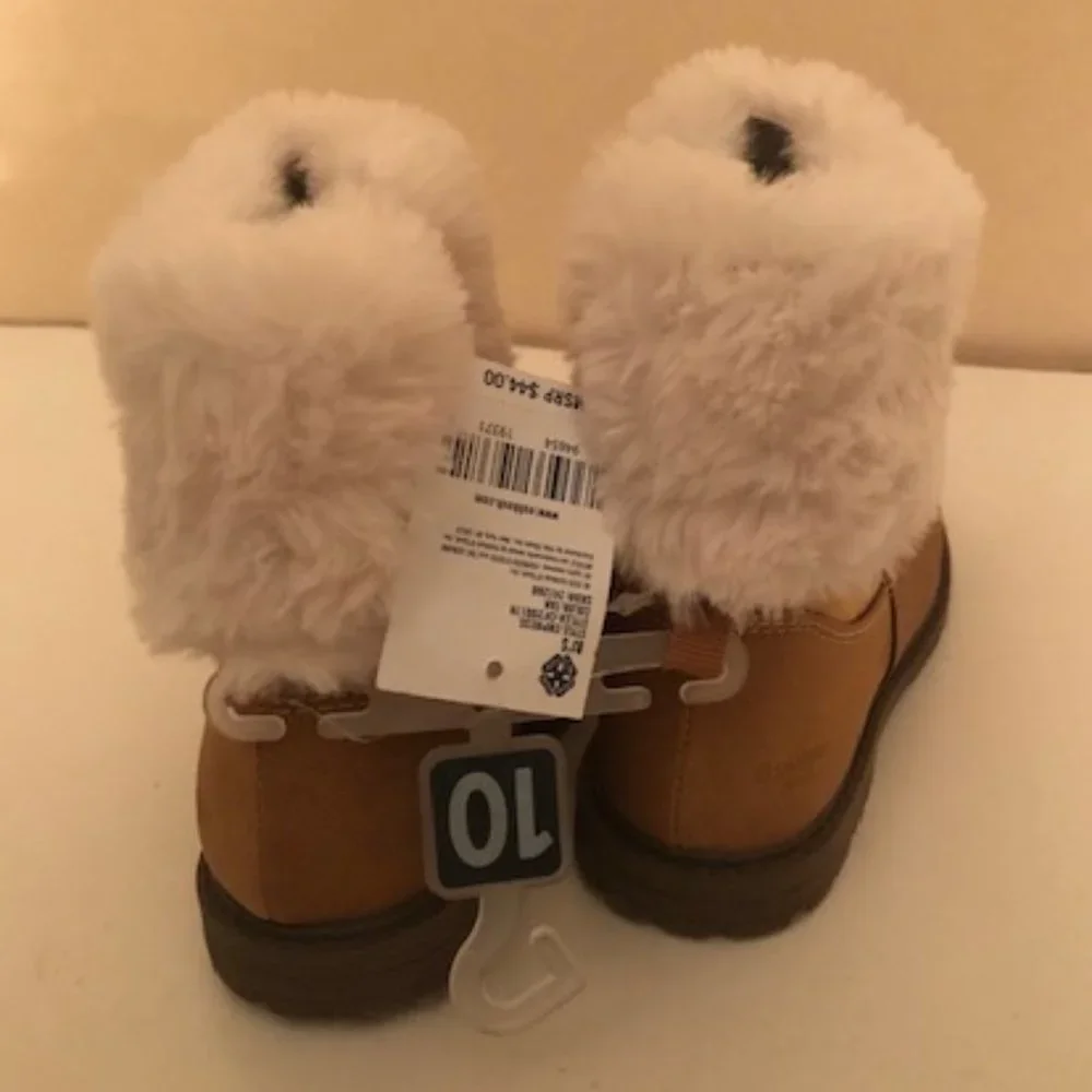 OshKosh Toddler and Little Girls Empress Fashion Boot. Size: 7